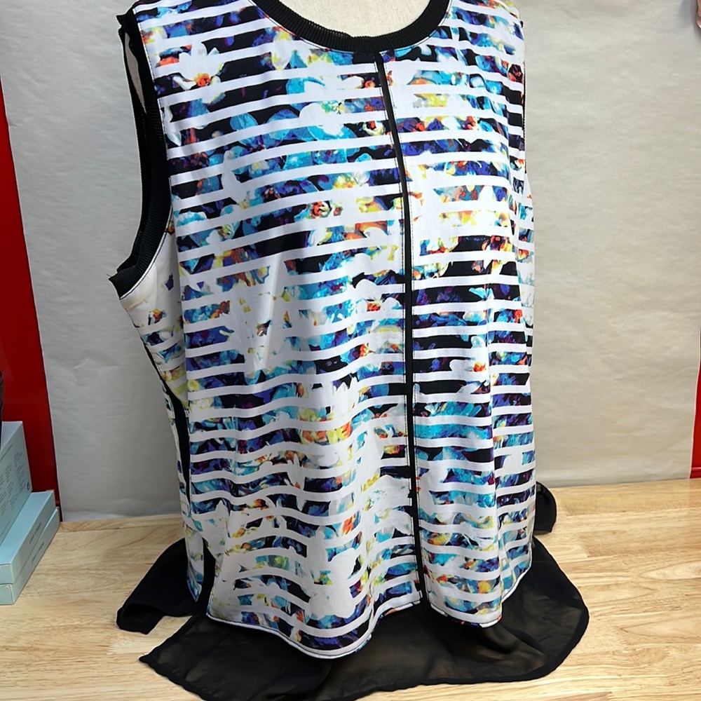 WORTHINGTON SCOOP NECK SLEEVELESS FLORAL STRIPE TOP